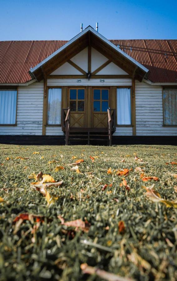Hosteria Kaiken Tolhuin Exteriör bild