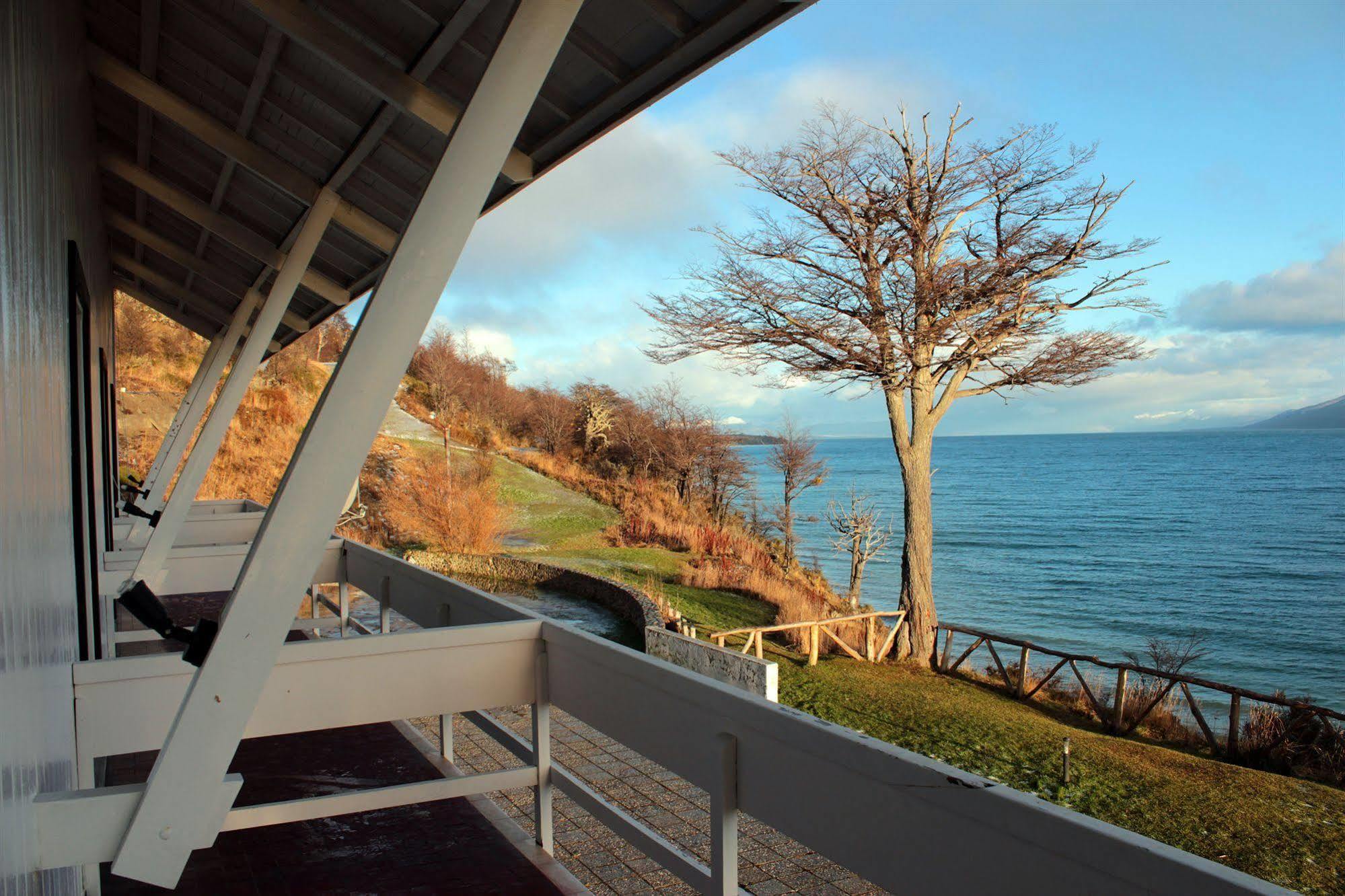 Hosteria Kaiken Tolhuin Exteriör bild